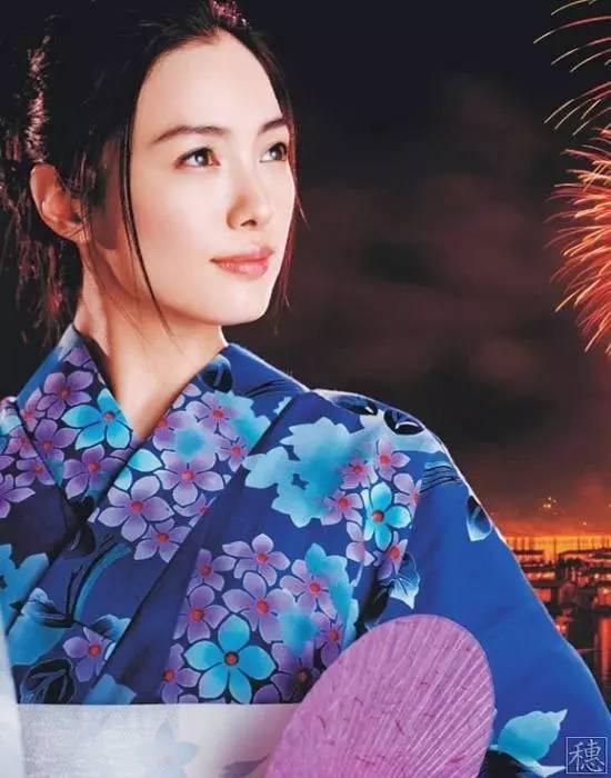 成人免费午夜视频